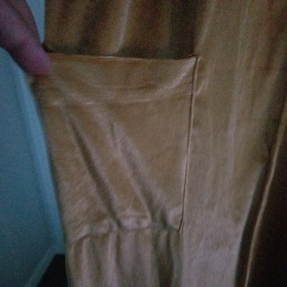 ❌SOLD❌ Beautiful Turmeric/ Mustard Color Velour Jacket - Picture 6 of 8